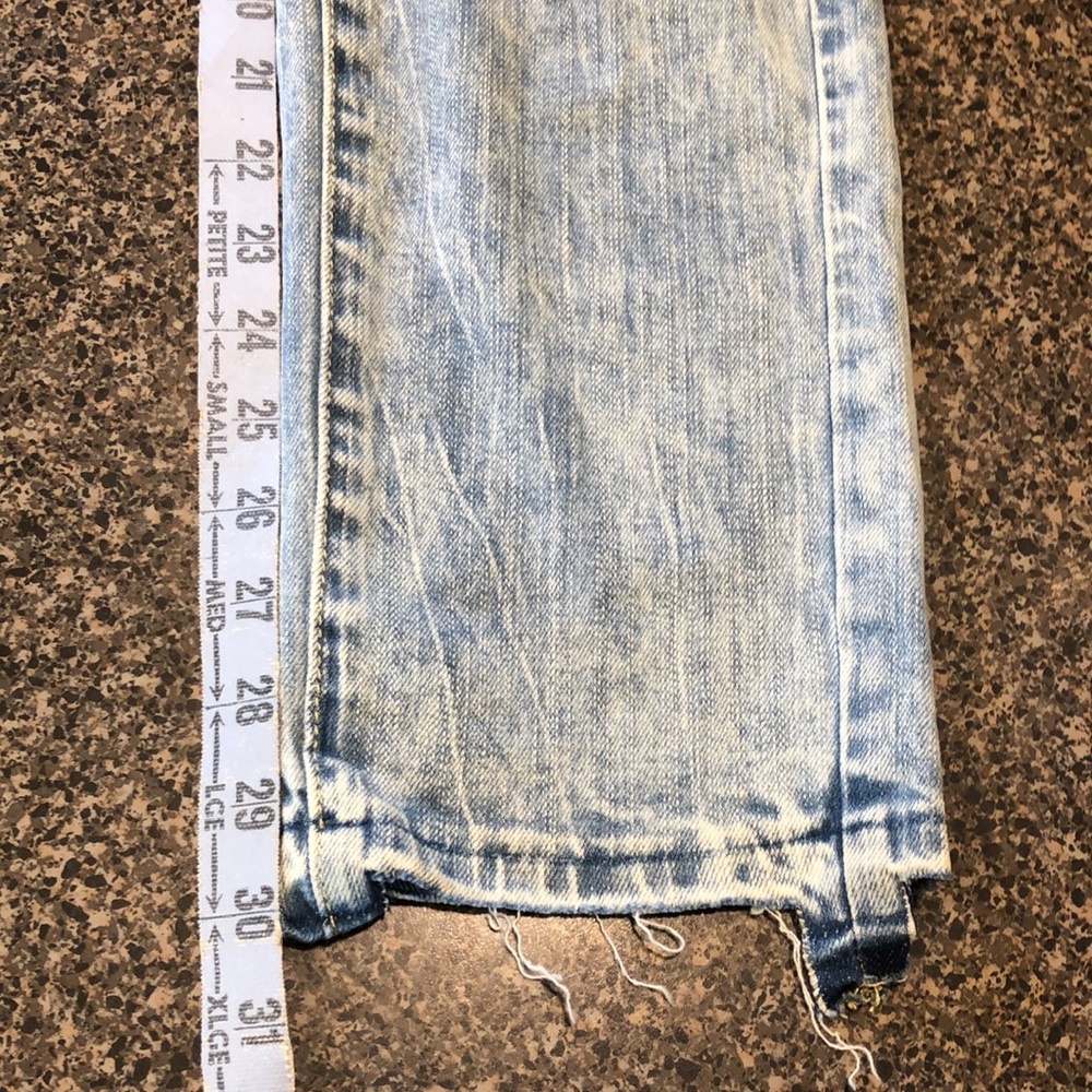 AEO Blue Jeans Skinny Distressed Size 32x30 - Picture 11 of 11